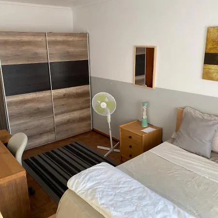 Quarto De Solteiro Com Cama De Casal Apartamento